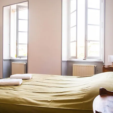 Pensión Grande Maison Bourgeoise Avec Jardin - Centre - Chic&moderne - Idéal Famille&amis Surgères