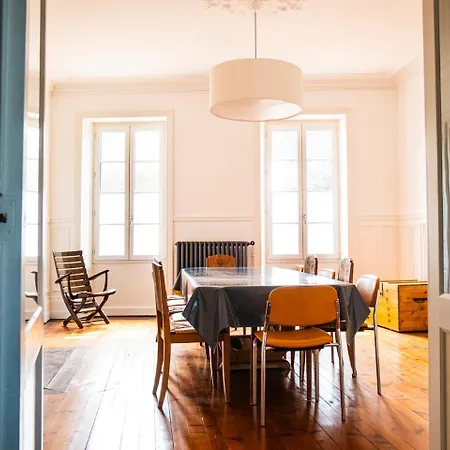 Pensión Grande Maison Bourgeoise Avec Jardin - Centre - Chic&moderne - Idéal Famille&amis Surgères