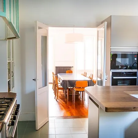 Grande Maison Bourgeoise Avec Jardin - Centre - Chic & Moderne - Ideal Famille & Amis * Surgères