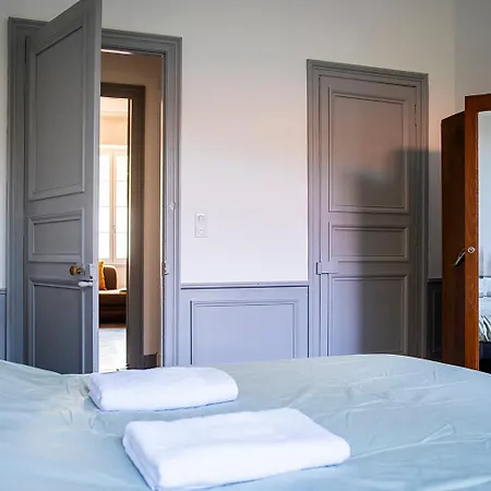 Grande Maison Bourgeoise Avec Jardin - Centre - Chic & Moderne - Ideal Famille & Amis * Surgères