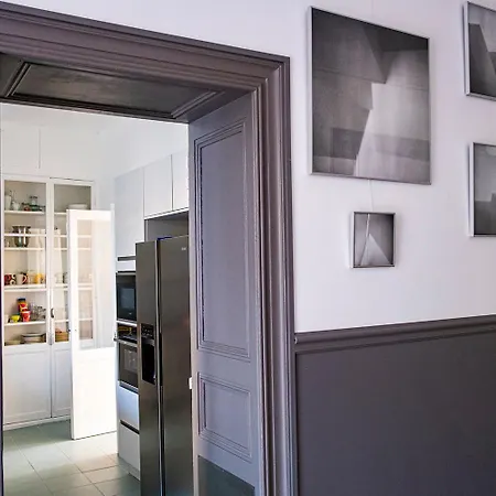 Grande Maison Bourgeoise Avec Jardin - Centre - Chic & Moderne - Ideal Famille & Amis בית הארחה Surgères
